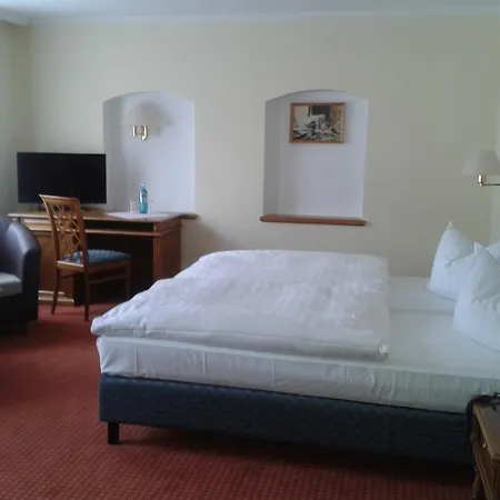 Garni-Hotel Zum Alten Ratskeller Hotel 2*