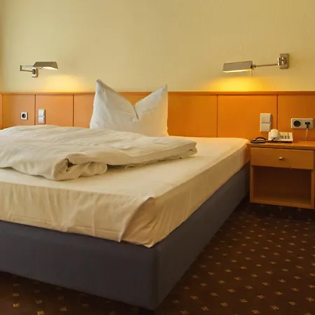 Garni-Hotel Zum Alten Ratskeller 2*