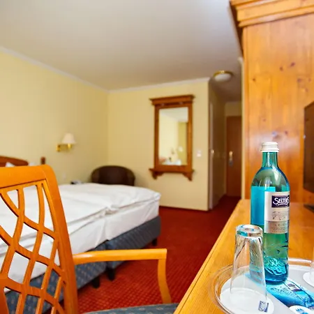 酒店 Garni-hotel Zum Alten Ratskeller 韦茨乔