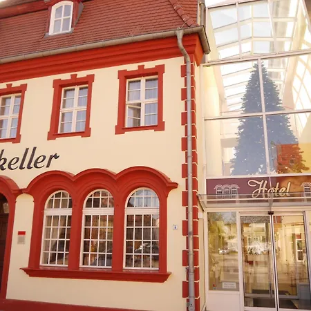 Szálloda Garni-hotel Zum Alten Ratskeller Vetschau