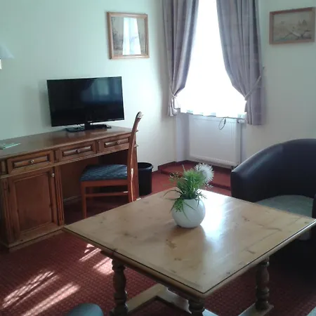 酒店 Garni-hotel Zum Alten Ratskeller 2*