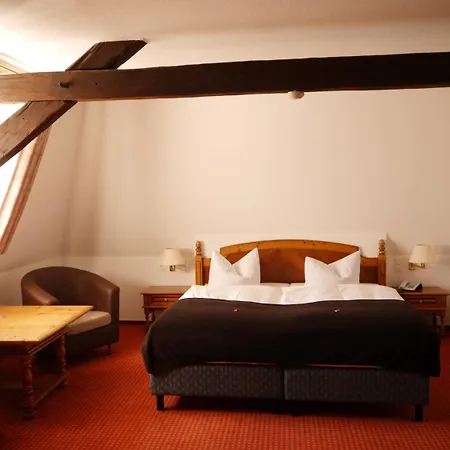 Garni-hotel Zum Alten Ratskeller 2*