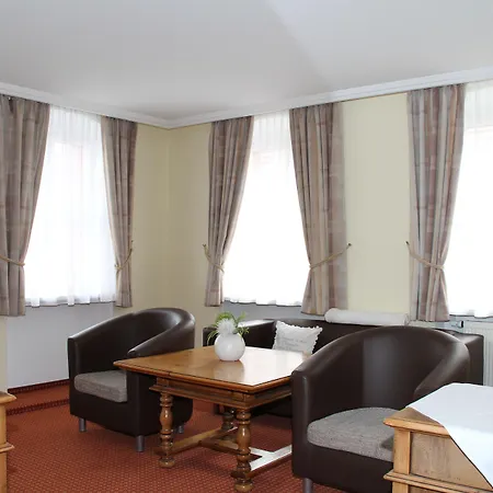 Garni-hotel Zum Alten Ratskeller Szálloda 2*