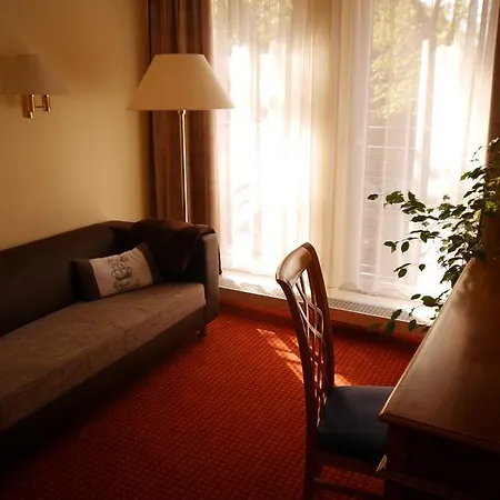 Garni-Hotel Zum Alten Ratskeller Hotel 2*