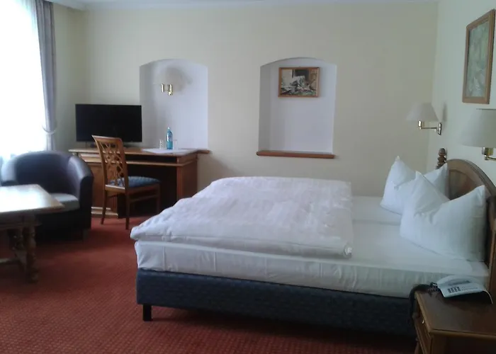 Garni-hotel Zum Alten Ratskeller فندق 2*