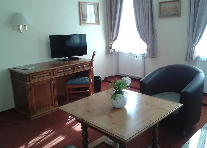 فندق Garni-hotel Zum Alten Ratskeller 2*