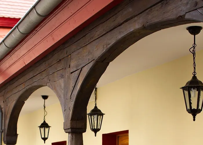 Garni-hotel Zum Alten Ratskeller 2* فتشاو