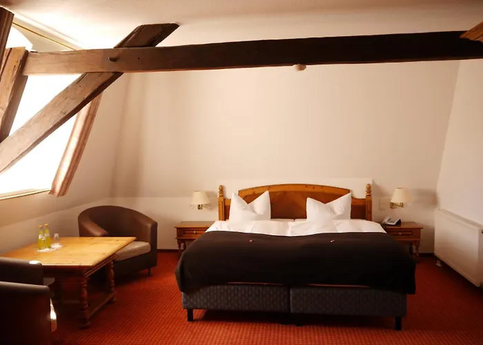 Garni-hotel Zum Alten Ratskeller 2*