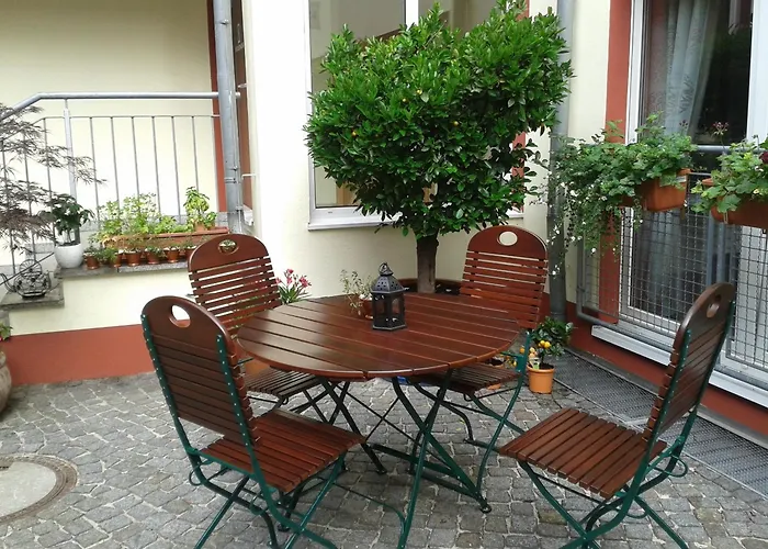 Garni-hotel Zum Alten Ratskeller فندق فتشاو