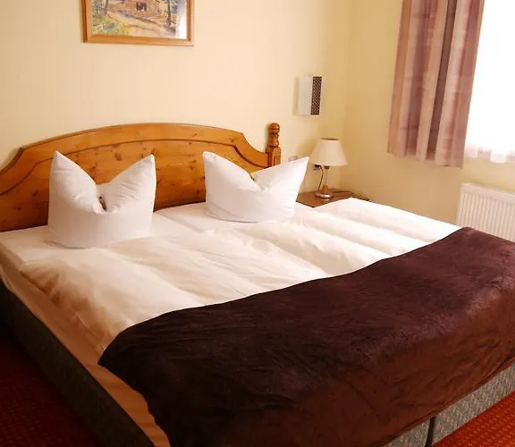 Garni-hotel Zum Alten Ratskeller فندق